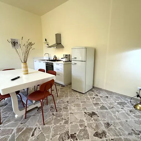 Casa Nella Valle Apartment *